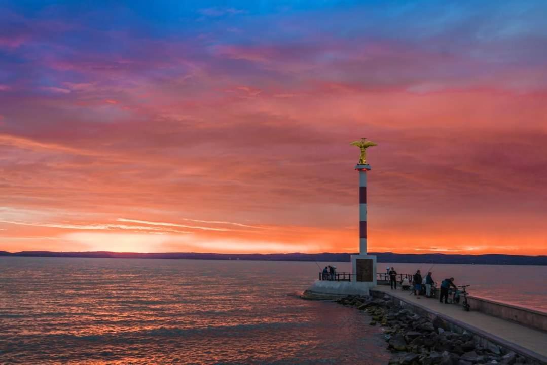 Balaton Wellness Apartman Siófok Zewnętrze zdjęcie