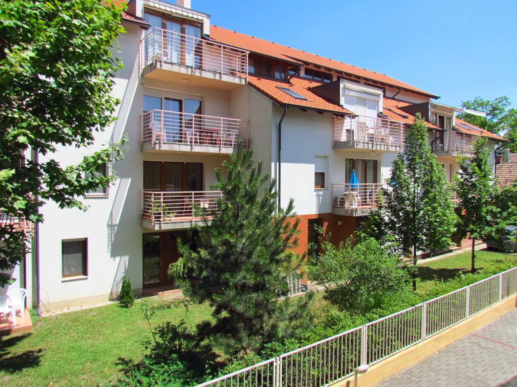 Balaton Wellness Apartman Siófok Pokój zdjęcie